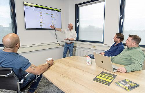 CSW Software zet een nieuwe standaard met volledig geïntegreerde AI-functionaliteit in automotive software