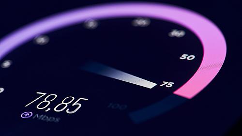 Nederlander betaalt voor snelheid die hij niet gebruikt; meer contracten met gigabit-internet in 2025