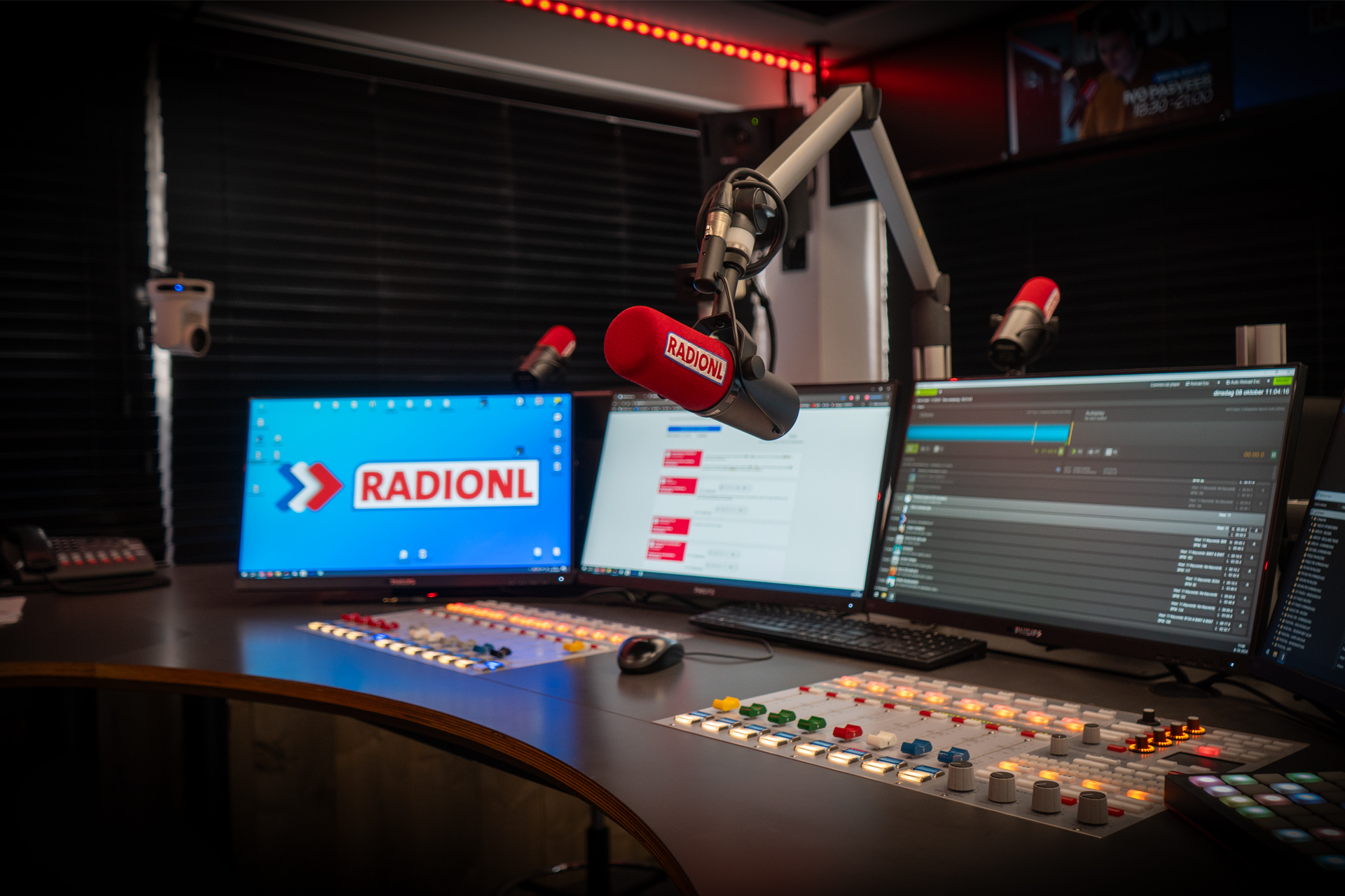 Over RADIONL
