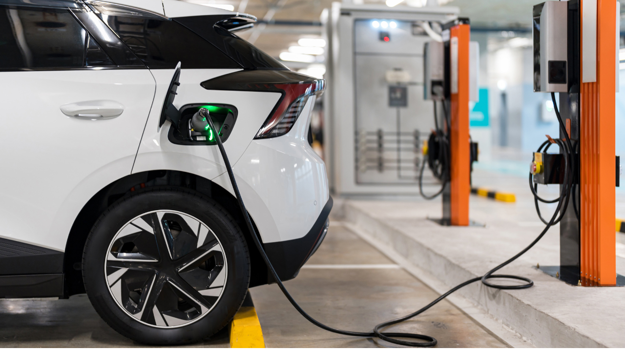 Laadkosten elektrische auto in Italië tot 47% hoger dan in Spanje
