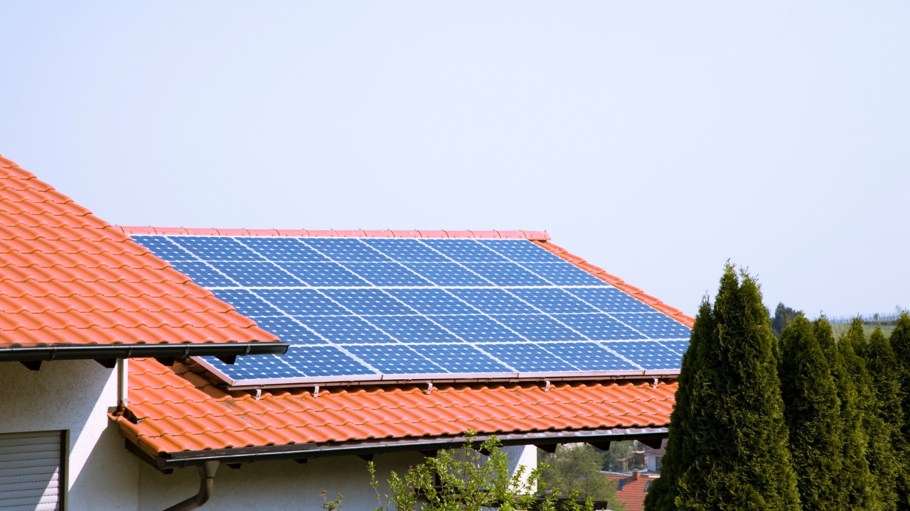 4 miljard kWh zonnestroom in juli: record in Nederland vlak voor einde salderingsregeling