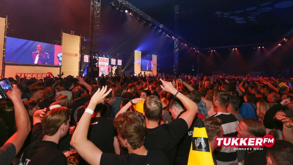 Tukker FM Donder Dikke Tent party - Pekela