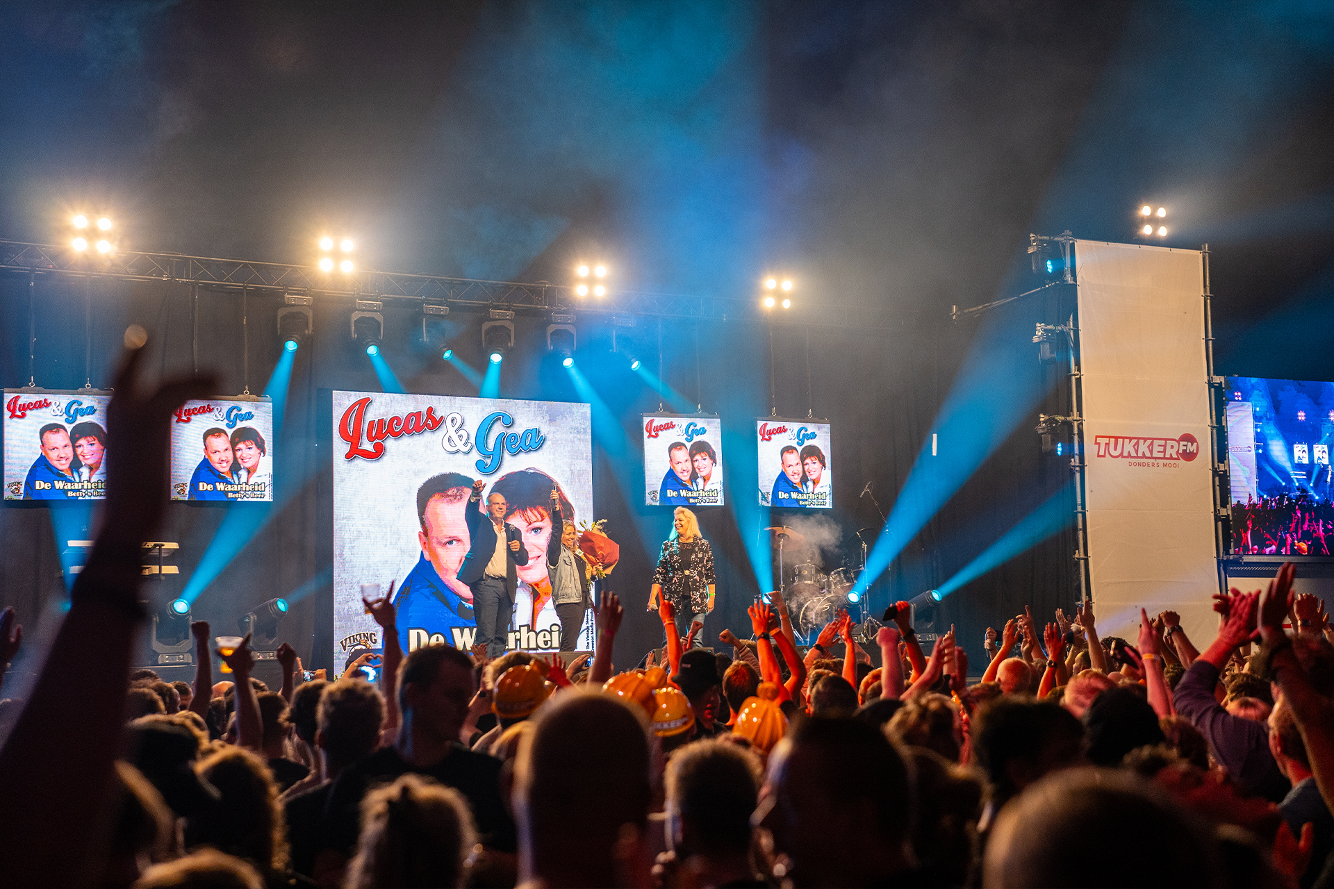 Tukker FM keert op 18 september 2027 terug naar Pekela met de Donders Dikke Tent Party